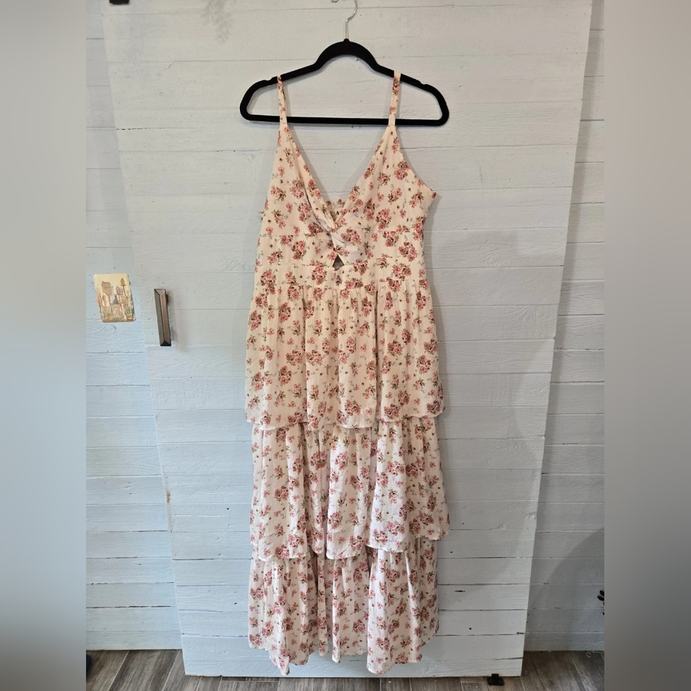 Floral Tiered Maxi Dress